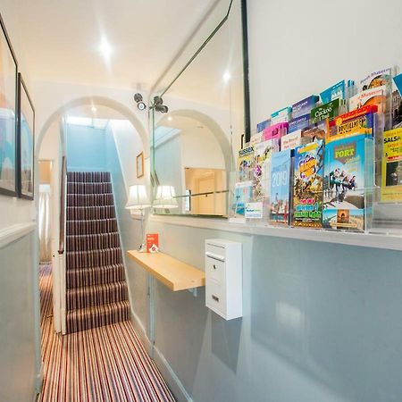 Oyo Lifestyle Hotel Sea Breeze Hove Extérieur photo