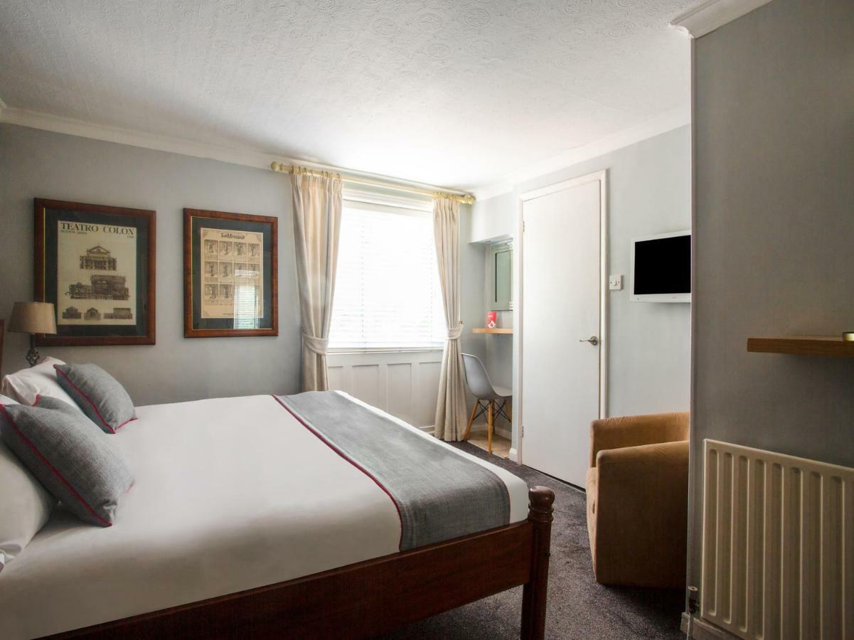 Oyo Lifestyle Hotel Sea Breeze Hove Extérieur photo