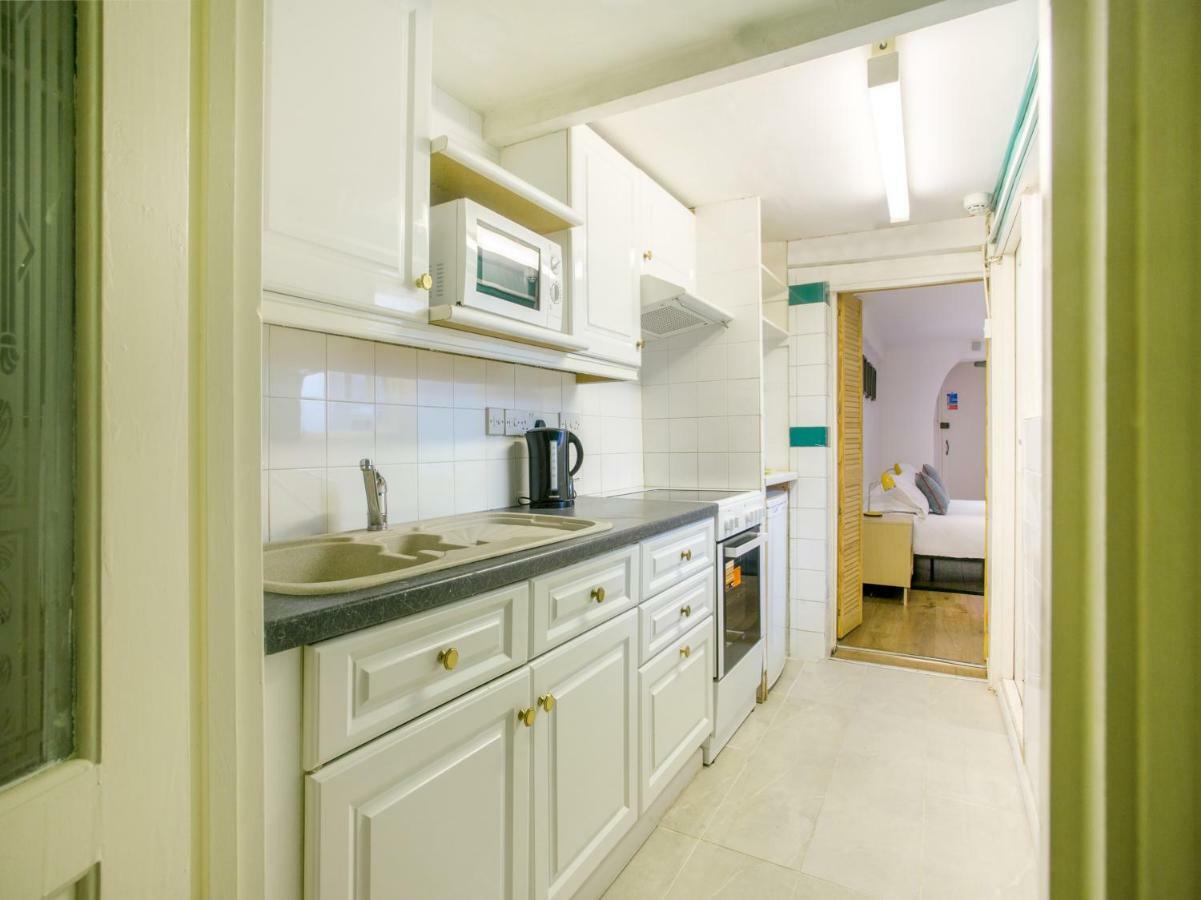 Oyo Lifestyle Hotel Sea Breeze Hove Extérieur photo