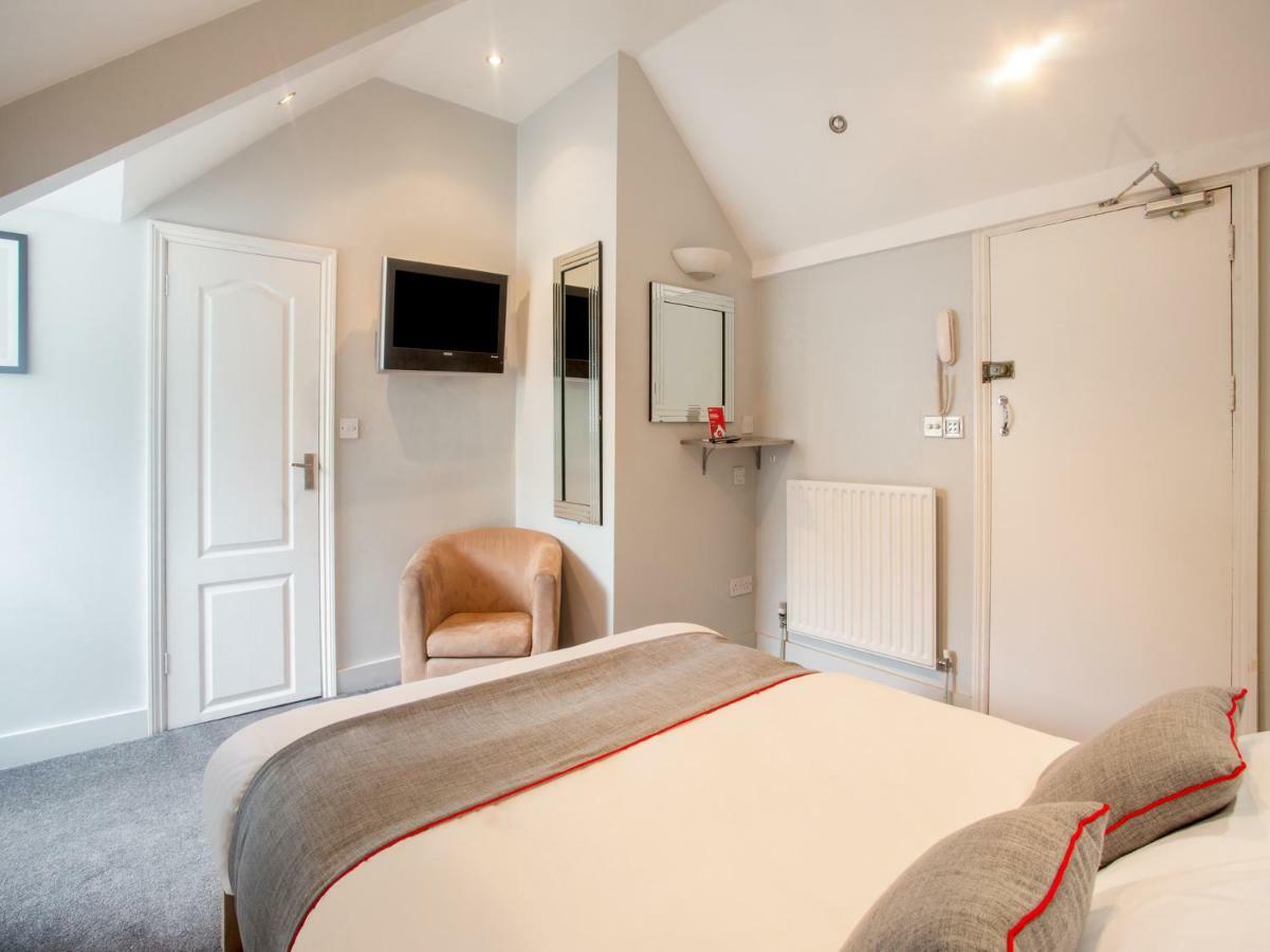 Oyo Lifestyle Hotel Sea Breeze Hove Extérieur photo